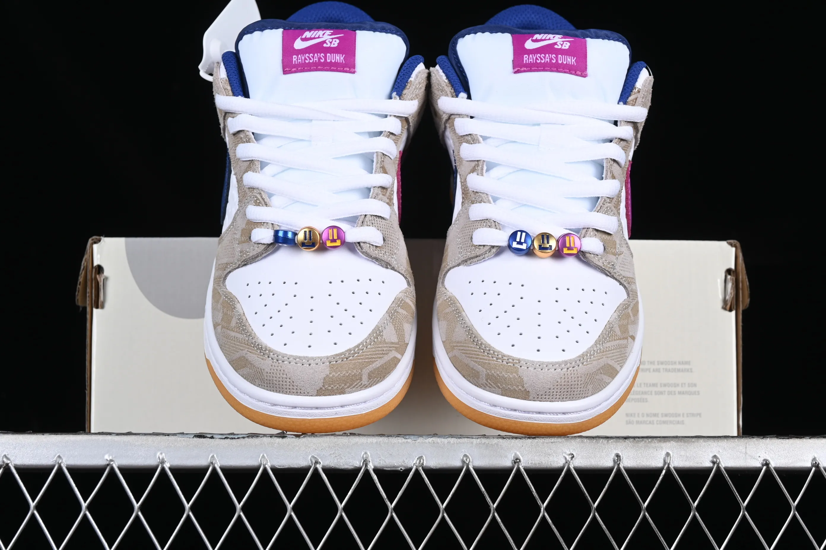 All Categories Nk SB Dunk Series Nk SB Dunk Low Low-top sneakers F version Rayssa Leal x Nk SB Dunk Low Rayssa Leal co-branded SB low-top casual sneakers FZ5251-001